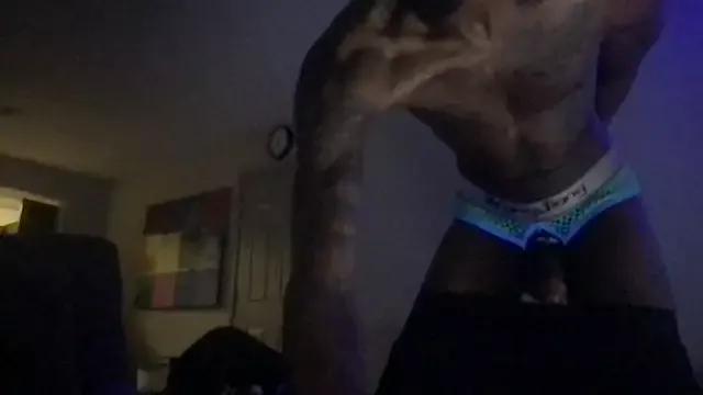Triggerhappycj100 on StripChat 