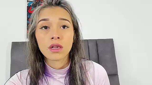 Vanessa_Rodriguez1 on StripChat 
