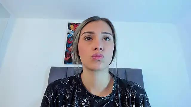 Vanessa_Rodriguez1 on StripChat 