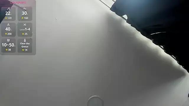 viollettaa_ on StripChat 