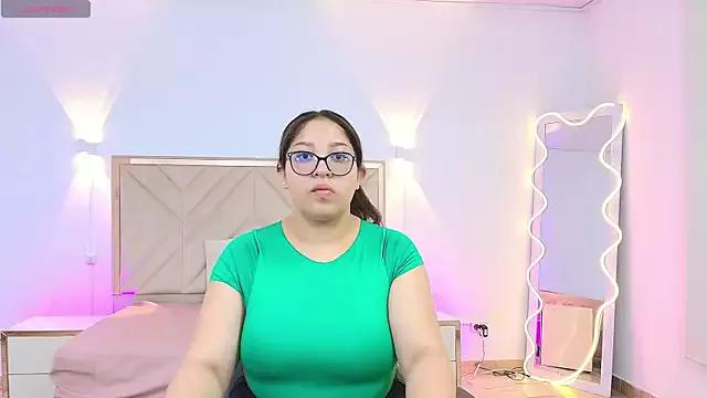 whitney_tay on StripChat 