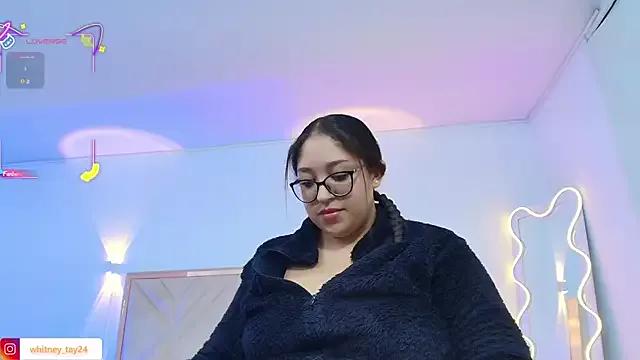 whitney_tay on StripChat 