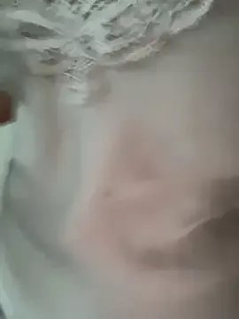 xiiuuff18 on StripChat