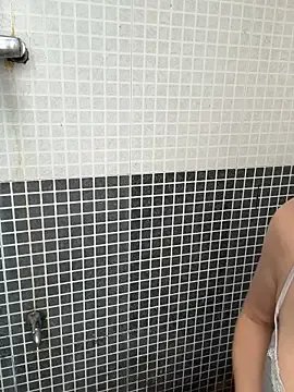 xiiuuff18 on StripChat