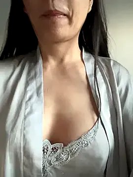 xiiuuff18 on StripChat