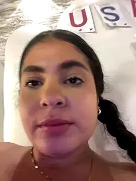 Yassy_vazquez on StripChat 